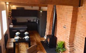 Vip 3Br Grade2 Luxurious Industrial House With Wood Fire, Electric Blinds And Big Cast Iron Windows In The Heart Of The Jq